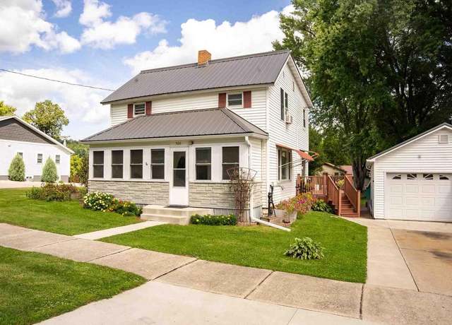 Property at 506 Division St, Ontario, WI 54651, 4 beds, 1 bath