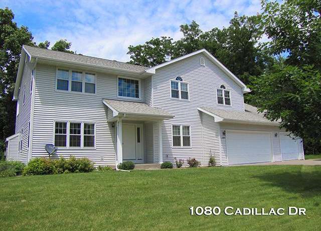 Property at 1080 Cadillac Dr, Platteville, WI 53818, 5 beds, 4 baths