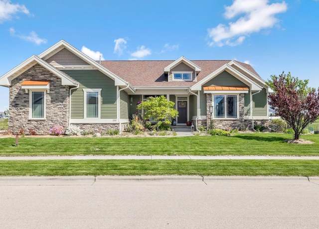 Property at 335 Bella Way, Sun Prairie, WI 53590, 4 beds, 3.5 baths