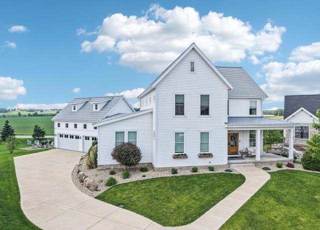 Property at 1203 Alice Ct, Waunakee, WI 53597, 5 beds, 3.5 baths