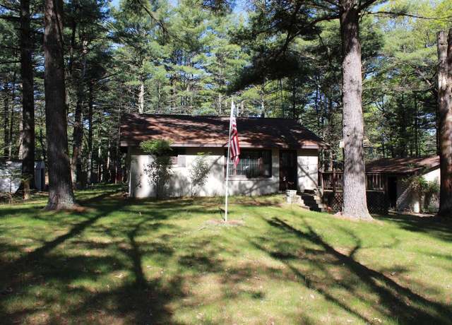 Property at 2059 Sauk St, Friendship, WI 53934, 2 beds, 1 bath