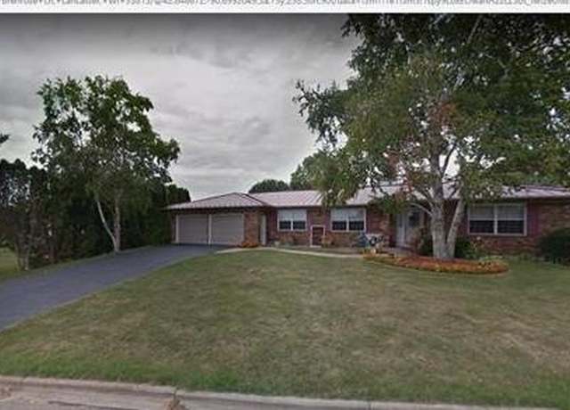 Property at 225 Brenrose Ln, Lancaster, WI 53813, 3 beds, 2.5 baths