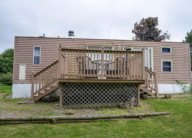Property at 216 3rd Hole Dr #14, Wisconsin Dells, WI 53965, 3 beds, 1 bath