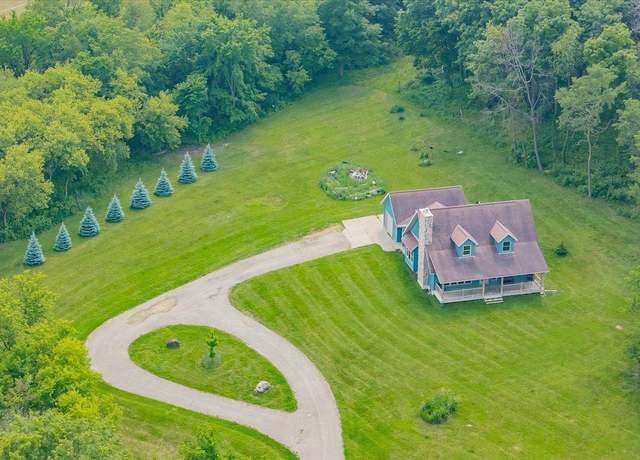 Property at 1717 Koshkonong Rd, Stoughton, WI 53589, 3 beds, 3.5 baths