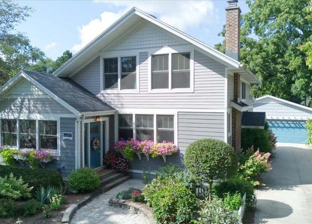 Property at 4207 Winnequah Rd, Monona, WI 53716, 3 beds, 2 baths