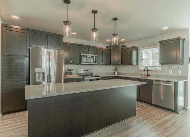 Property at 616 Sugar Maple Ln, Verona, WI 53593, 3 beds, 2.5 baths