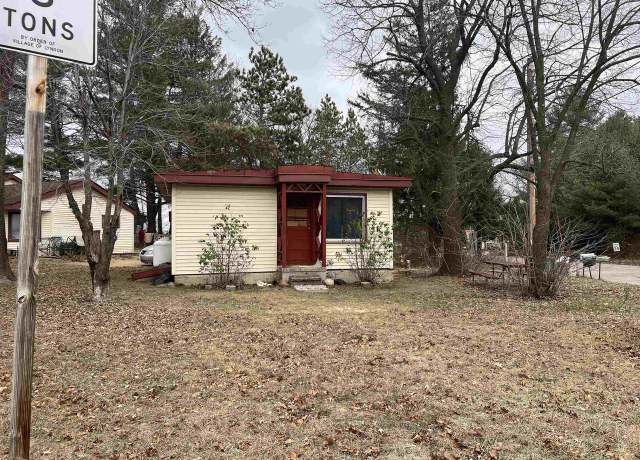 Property at 231 Lemonweir St, Lyndon Station, WI 53944, 4 beds, 3 baths