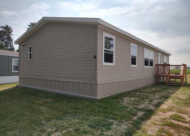 Property at 916 S Madison St #8, Waupun, WI 53963, 3 beds, 2 baths