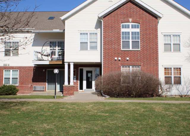 Property at 33A Grand Canyon Dr #104, Baraboo, WI 53913, 1 bed, 1 bath