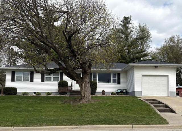 Property at 342 Grand St, Highland, WI 53543, 4 beds, 1.5 baths