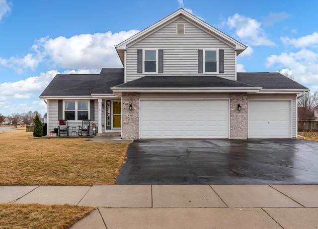 Property at 2210 James Kelley Ln, Beloit, WI 53511, 5 beds, 2.5 baths