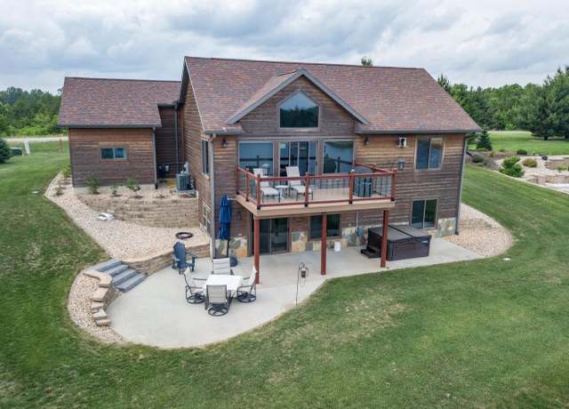 Property at W5677 N Stone Gate Dr, New Lisbon, WI 53950, 3 beds, 2.5 baths