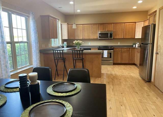 Property at 2524 Leopold Way, Sun Prairie, WI 53590, 3 beds, 2.5 baths