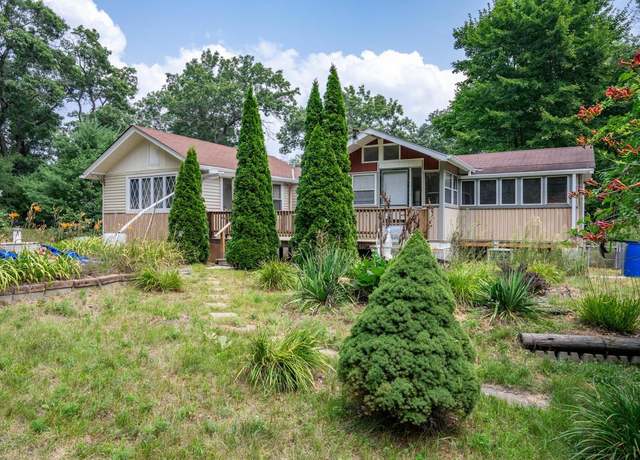 Property at W2027 Amherst Ln, Lyndon Station, WI 53944, 2 beds, 2 baths