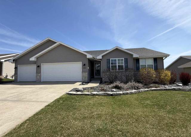 Property at 4960 Overlook Dr, Milton, WI 53563, 4 beds, 3 baths