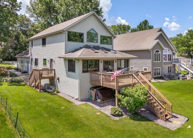 Property at W11296 Red Cedar Dr, Lodi, WI 53555, 3 beds, 3 baths