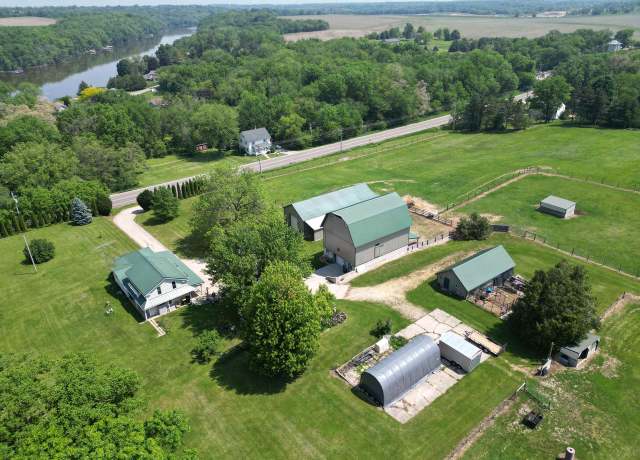 Property at 3213 W County M Rd, Edgerton, WI 53534, 3 beds, 2 baths