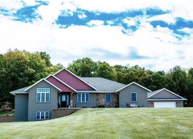Property at 17029 Hemmingford Ave, Tomah, WI 54660, 5 beds, 3.5 baths