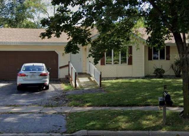 Property at 1314 Commonwealth Dr, Fort Atkinson, WI 53538, 3 beds, 2.5 baths