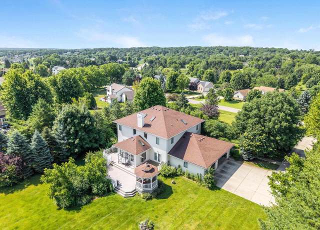 Property at 7798 Betsy Ln, Verona, WI 53593, 5 beds, 4 baths