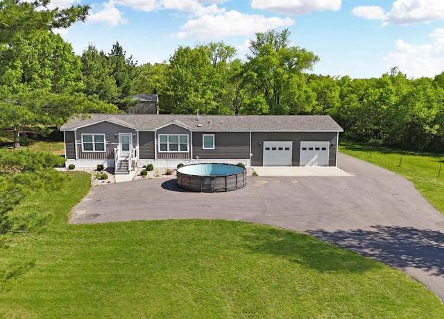 Property at S4048 Old Highway 33, Baraboo, WI 53913, 3 beds, 2 baths