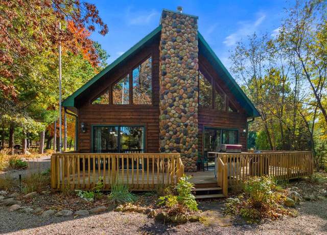 Property at 331 Robindale Ct, Nekoosa, WI 54457, 3 beds, 2 baths