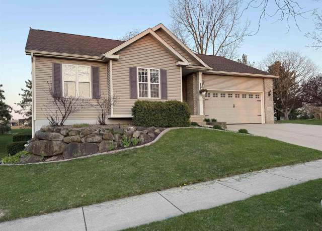Property at 901 Vernon Rd, Madison, WI 53704, 4 beds, 3 baths