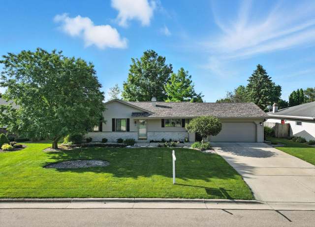 Property at 4018 Beacon Hill Dr, Janesville, WI 53546, 4 beds, 3 baths