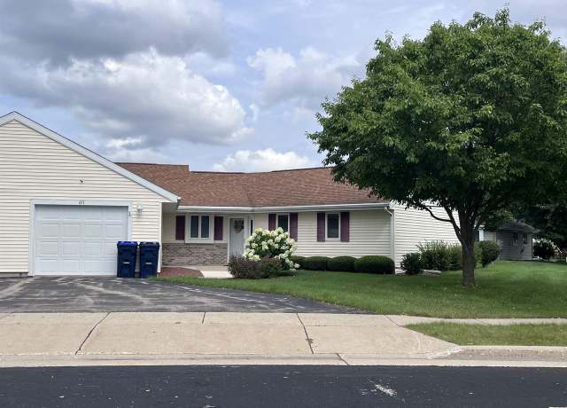 Property at 611 Rosewood Ave, Marshall, WI 53559, 2 beds, 2 baths