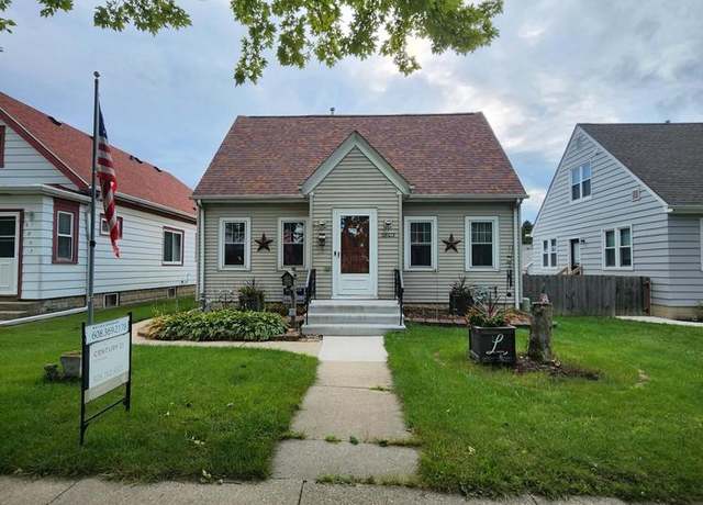 Property at 3803 S Ahmedi Ave, St. Francis, WI 53235, 2 beds, 2 baths