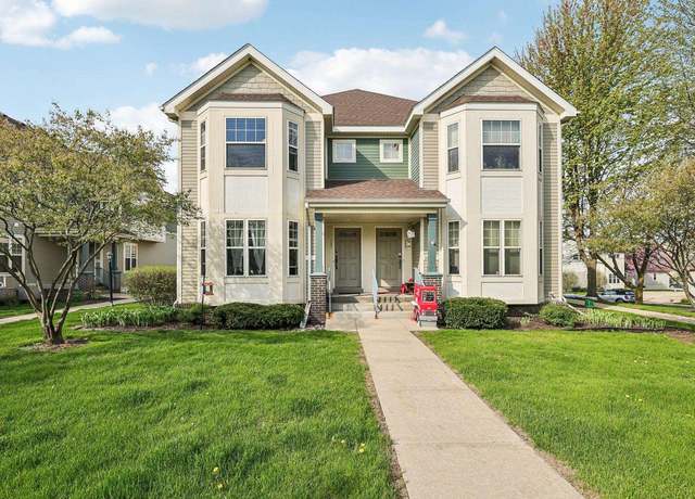 Property at 507 E Main St, Sun Prairie, WI 53590, 2 beds, 2.5 baths