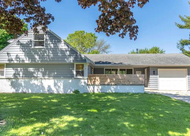 Property at 1230 Hiawatha Dr, Beaver Dam, WI 53916, 4 beds, 2.5 baths