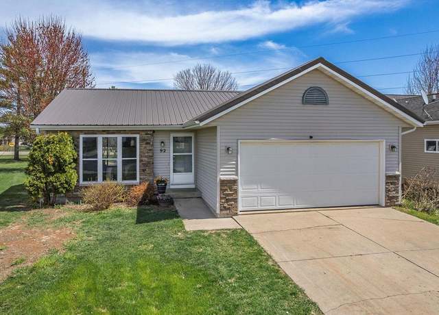 Property at 92 Bindl Dr, Reedsburg, WI 53959, 3 beds, 3 baths