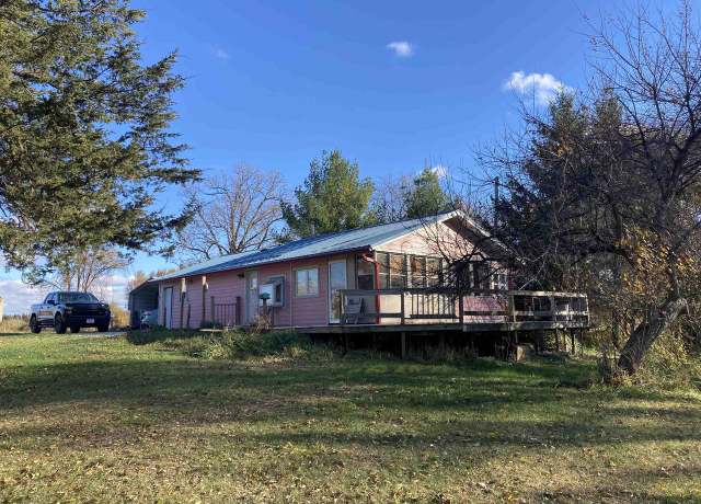 Property at 309 Golden Ave, Wisconsin Dells, WI 53965, 2 beds, 1 bath