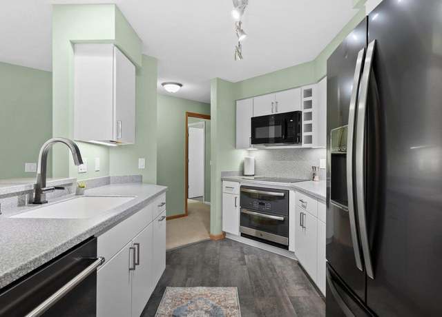 Property at 8530 Greenway Blvd #214, Middleton, WI 53562, 2 beds, 2 baths