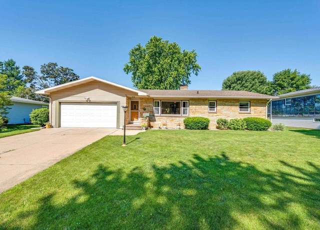 Property at 206 N Jefferson St, Verona, WI 53593, 3 beds, 2 baths
