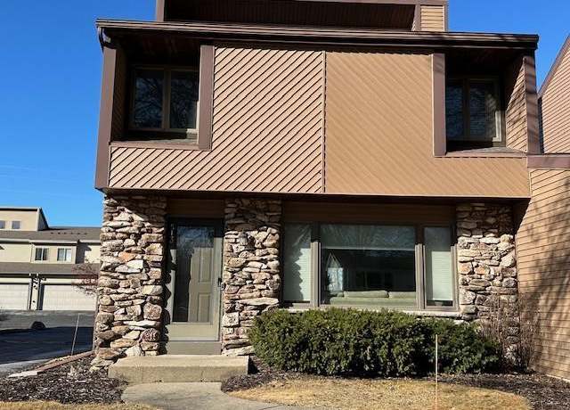 Property at 513 Knightsbridge Rd, Waunakee, WI 53597, 3 beds, 1.5 baths