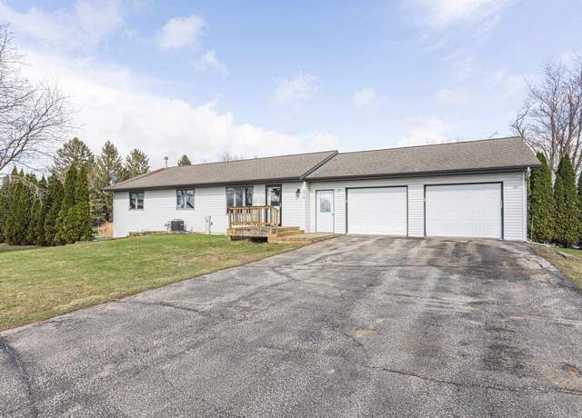 Property at 3310 N Percival St, Hazel Green, WI 53811, 3 beds, 2 baths
