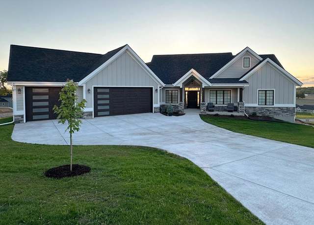 Property at 625 Interlachen Ave, Oregon, WI 53575, 5 beds, 3.5 baths