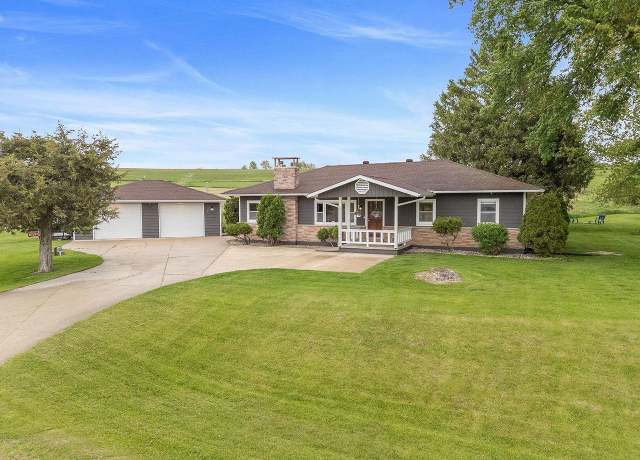 Property at N3504 State Road 80, Elroy, WI 53929, 4 beds, 2 baths