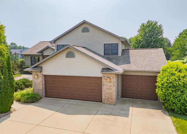 Property at 3273 Burke Rd, Sun Prairie, WI 53590, 4 beds, 3 baths