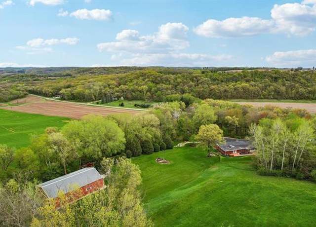 Property at 7849 Kruchten Rd, Lodi, WI 53555, 3 beds, 3.5 baths