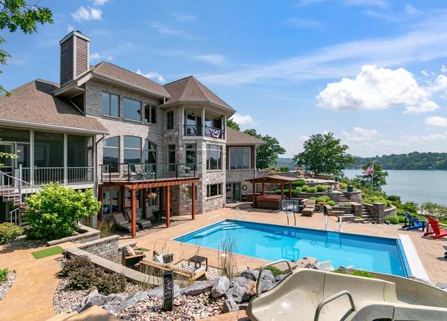 Property at E12261 Timber Ridge Trl, Prairie Du Sac, WI 53578, 4 beds, 4.5 baths