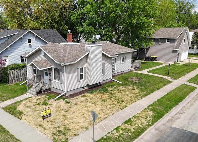 Property at 1320 Stoughton Ave, Tomah, WI 54660, 3 beds, 1 bath