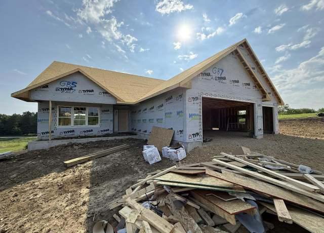 Property at N3523 View Point Dr, Monroe, WI 53566, 3 beds, 2.5 baths