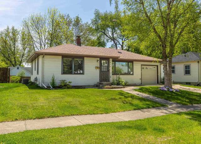 Property at 2616 8th St, Monroe, WI 53566, 2 beds, 1.5 baths