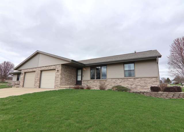 Property at 204 Winesap Ct, Janesville, WI 53548, 2 beds, 2 baths