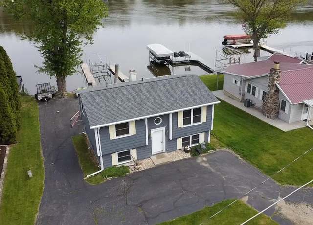 Property at 395 E Ellendale Rd, Edgerton, WI 53534, 2 beds, 2 baths