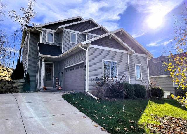 Property at 1709 Sawtooth Ln, Madison, WI 53719, 4 beds, 3.5 baths