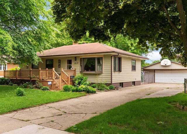 Property at 1514 Nevada Rd, Madison, WI 53704, 3 beds, 1 bath